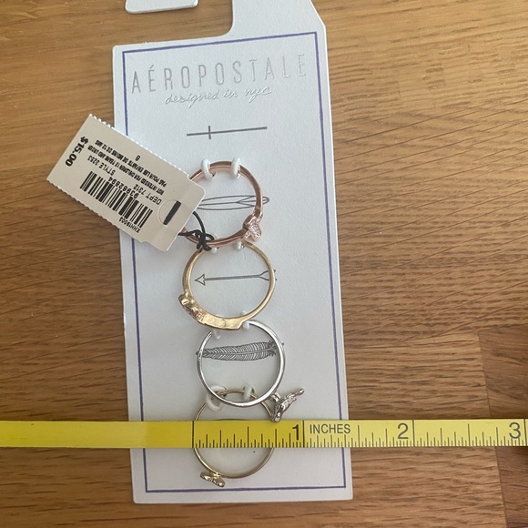 4 piece Ring Set Aeropostale - Picture 2 of 4
